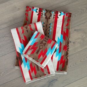 Southwestern Bath SET - Bath Towel, Wash Cloth And Hand Towel